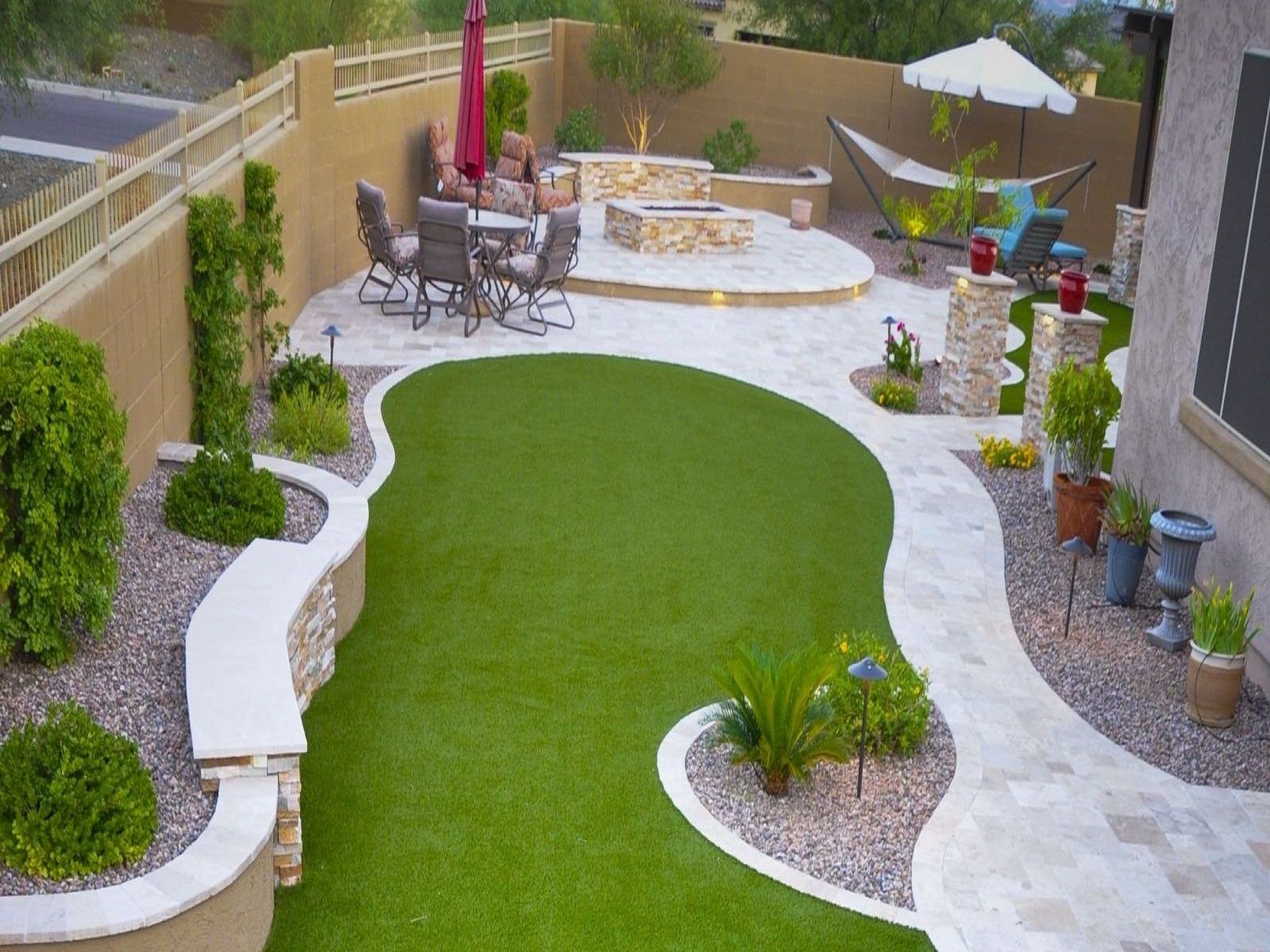 OUTDOOR ARTIFICIAL GRASS INSTALLATION